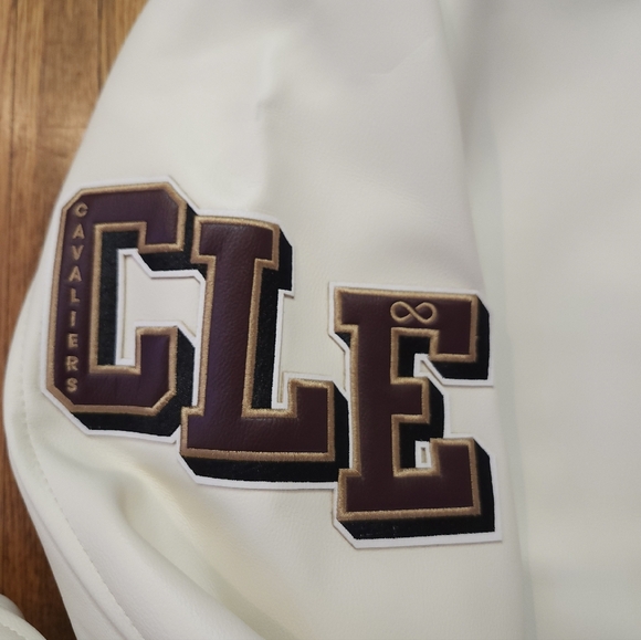 Cleveland Cavaliers Pro Standard Mens Jacket Vegan Leather Size L NBA - Picture 11 of 11